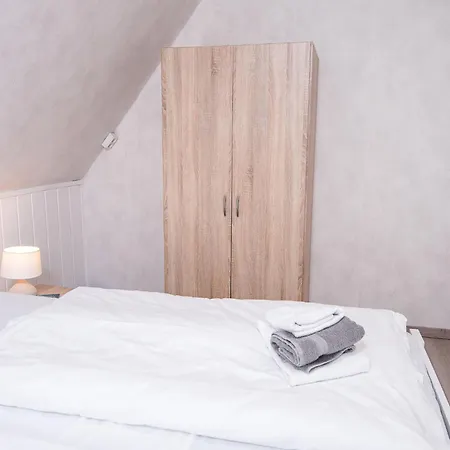 Stark-3 By Interhome * נורדייך