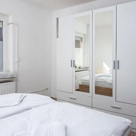 Stark-3 By Interhome * נורדייך